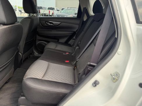 Used 2020 Nissan Rogue S w/ Special Edition Package FWD image 32
