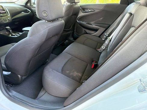 Used 2024 Chevrolet Malibu LT FWD image 20
