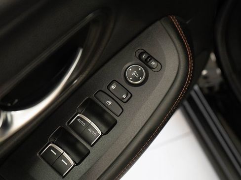 Certified 2025 Honda HR-V Sport image 13