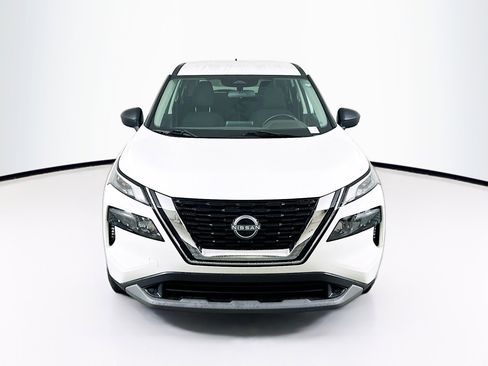 Used 2023 Nissan Rogue S AWD/4WD image 2