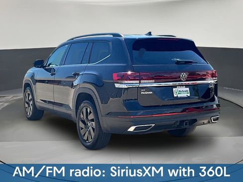 Used 2025 Volkswagen Atlas SE w/ Black Wheel Package AWD/4WD image 5