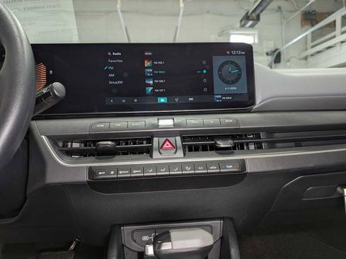 Certified 2025 Kia K4 FWD image 30