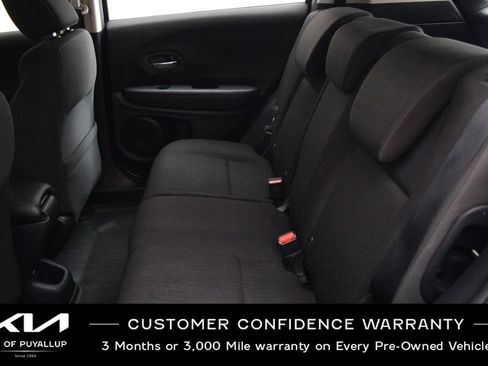 Used 2018 Honda HR-V LX image 12