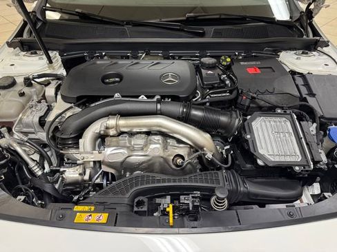 Used 2025 Mercedes-Benz CLA 250 image 24
