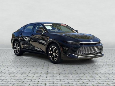 Certified 2025 Toyota Crown XLE image 10