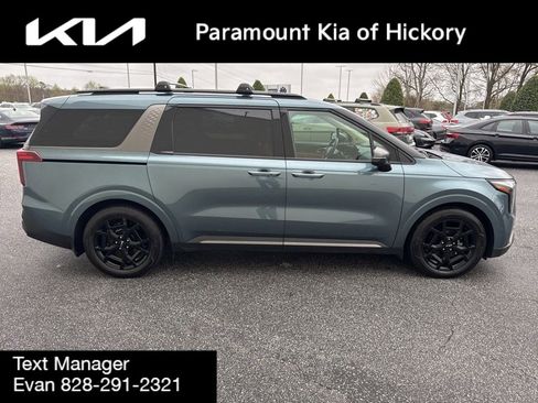 Used 2025 Kia Carnival SX Prestige image 8