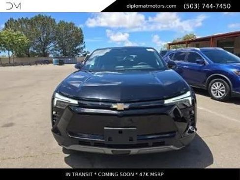 Used 2026 Chevrolet Blazer EV LT FWD image 2