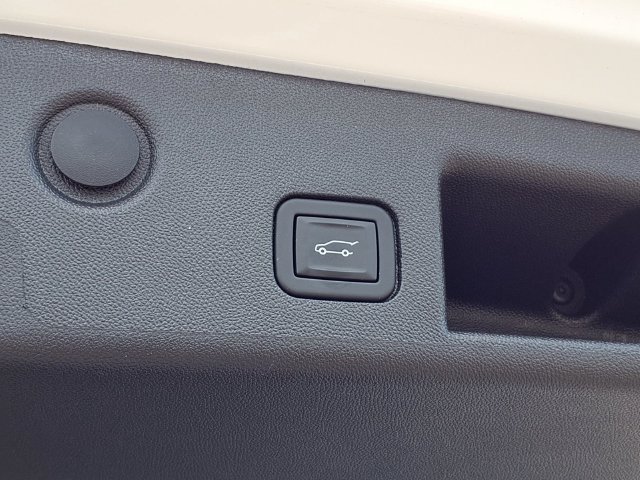 Used 2024 Chevrolet Equinox LT w/ LPO, Floor Liner Package FWD image 21
