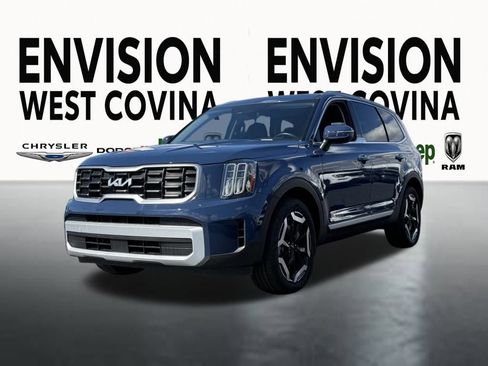 Used 2025 Kia Telluride S image 4