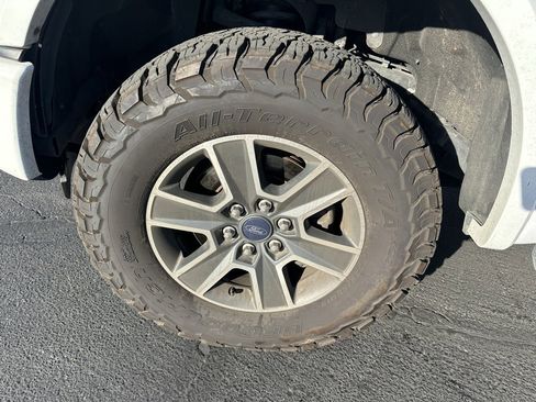 Used 2015 Ford F150 Lariat image 6