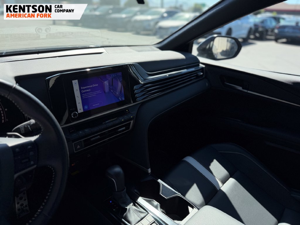 Used 2025 Toyota Camry SE FWD image 21