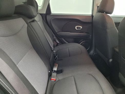 Used 2019 Kia Soul + image 19