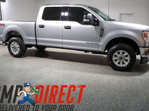 Used 2022 Ford F250 XLT w/ XLT Value Package AWD/4WD image 6