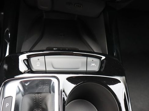 New 2026 Chevrolet Trax LT w/ Sunroof Package FWD image 10