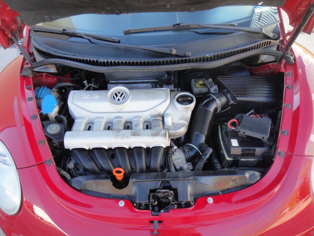 Used 2010 Volkswagen Beetle Red Rock FWD image 18