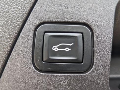 Used 2017 Buick Envision Premium w/ Driver Confidence Package image 14