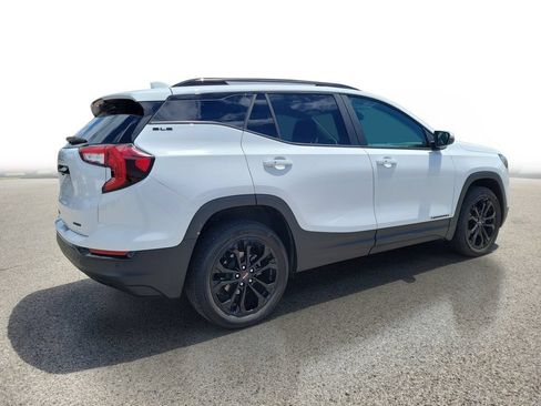 Used 2022 GMC Terrain SLE w/ Driver Convenience Package AWD/4WD image 4