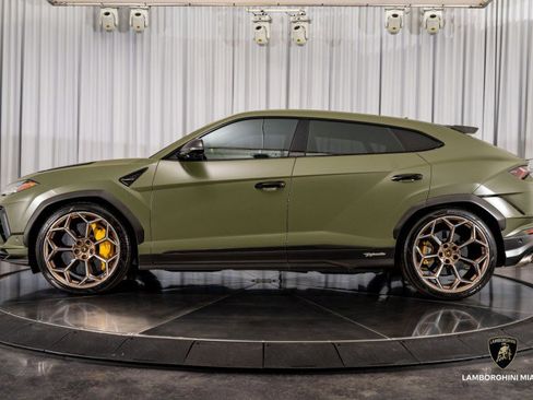 Used 2024 Lamborghini Urus Performante image 19