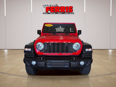 Used 2024 Jeep Wrangler Unlimited Sport AWD/4WD image 5