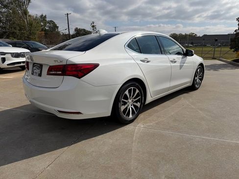 Used 2017 Acura TLX image 5