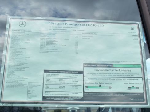 Used 2024 Mercedes-Benz Sprinter 2500 image 33