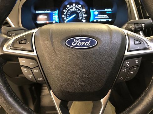 Used 2022 Ford Edge SEL w/ Convenience Package image 19