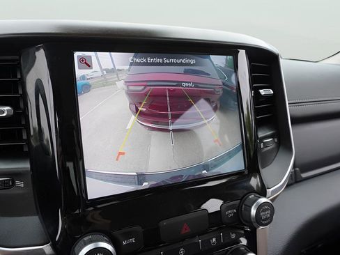 Used 2022 RAM 1500 Laramie image 19