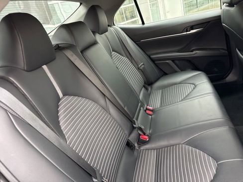 Used 2023 Toyota Camry SE image 28
