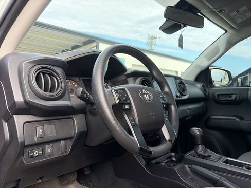 Used 2021 Toyota Tacoma SR w/ SR Convenience Package RWD image 11