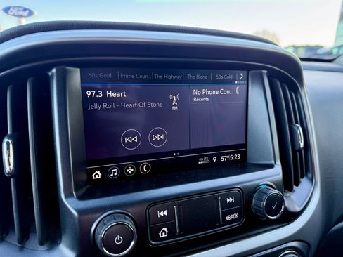 Used 2021 Chevrolet Colorado LT w/ LT Convenience Package image 23