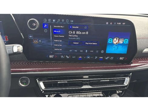 Used 2024 Chevrolet Traverse RS w/ LPO, Floor Liner Package image 18