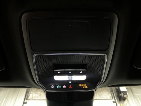 New 2026 Chevrolet Traverse RS w/ LPO, Floor Liner Package AWD/4WD image 22