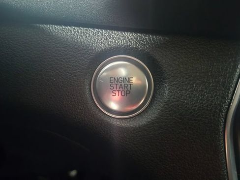 Used 2020 Hyundai Santa Fe SEL FWD image 23