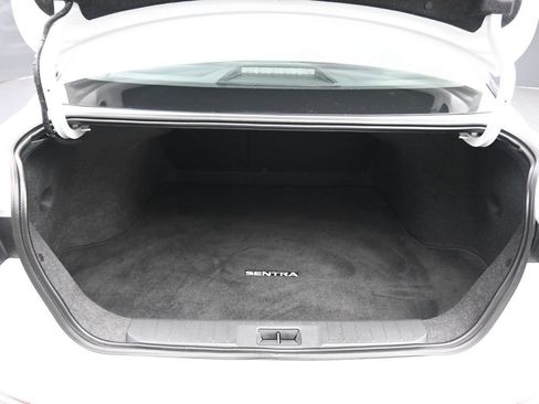 Used 2023 Nissan Sentra SV FWD image 39