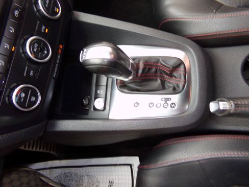 Used 2013 Volkswagen Jetta GLI Autobahn FWD image 53