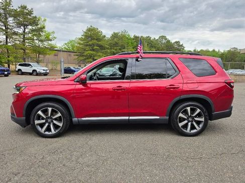 Used 2023 Honda Pilot Elite image 2