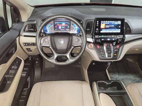 Used 2022 Honda Odyssey EX image 10