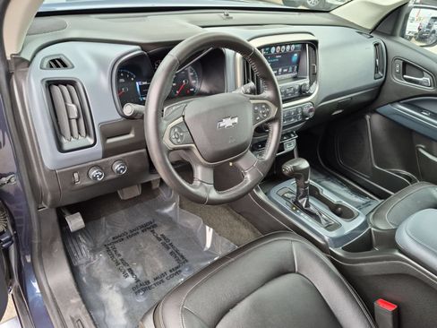 Used 2018 Chevrolet Colorado Z71 w/ Centennial Edition AWD/4WD image 12