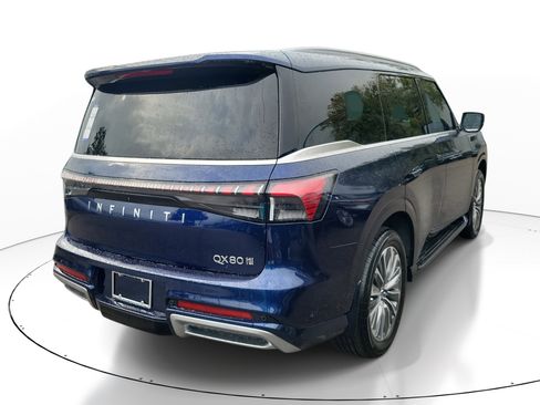 New 2026 INFINITI QX80 Luxe image 3