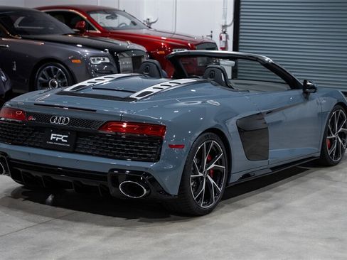 Used 2022 Audi R8 V10 performance RWD image 7