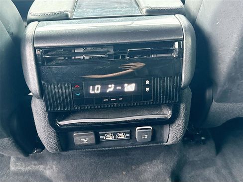 Used 2022 Jeep Wagoneer Series I image 26