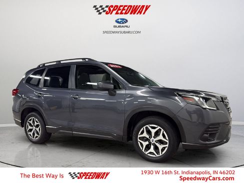 Used 2023 Subaru Forester Premium AWD/4WD image 1