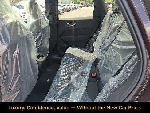 Certified 2026 Volvo XC60 B5 Core w/ Protection Package Premier AWD/4WD image 7