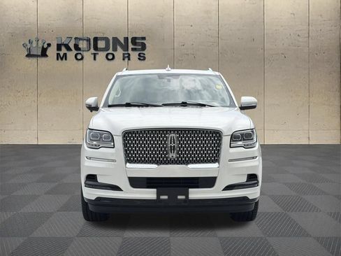 Certified 2023 Lincoln Navigator L Reserve AWD/4WD image 3