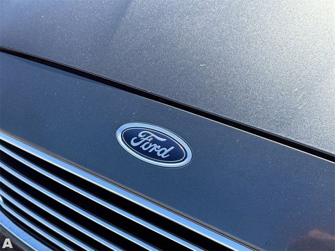 Used 2020 Ford Fusion SE image 33