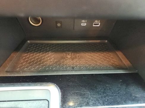 Used 2025 Nissan Pathfinder SL FWD image 30