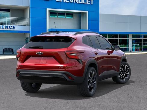 New 2026 Chevrolet Trax RS w/ Driver Confidence Package FWD image 4