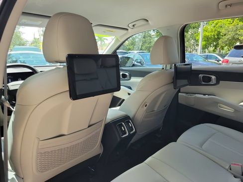 Certified 2026 Kia Sorento S FWD image 11