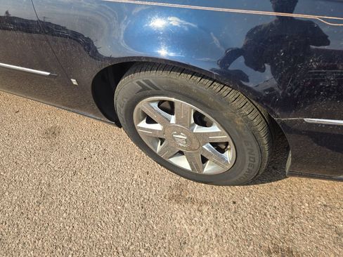 Used 2006 Cadillac DTS w/ Sun And Sound Package FWD image 13