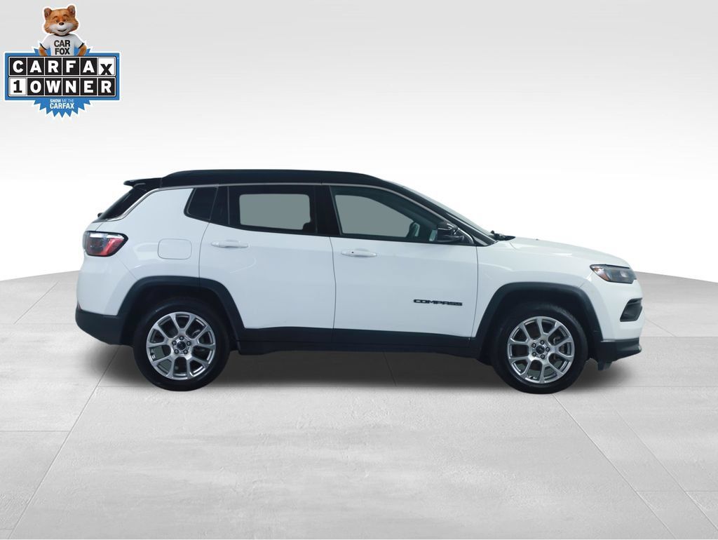 Used 2025 Jeep Compass Limited AWD/4WD image 13